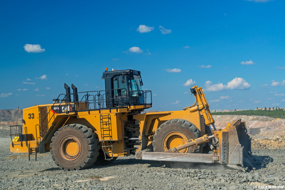 Бульдозер, Рекламная съёмка карьерной техники CATERPILLAR, промышленная фотосъемка, Производство и автомобили, фотограф CATERPILLAR, съемка на карьере, промышленный фотограф Олег Фролов, фотосъемка автомобилей, промышленная аэросъемка, аэрофотосъемка, индустриальный фотограф, производственная съемка, аэровидеосъемка, рекламная съемка автомобилей, официальной фотограф автомобилей, CATERPILLAR на карьере, самосвалы на карьере, экскаваторы CAT на карьере, 