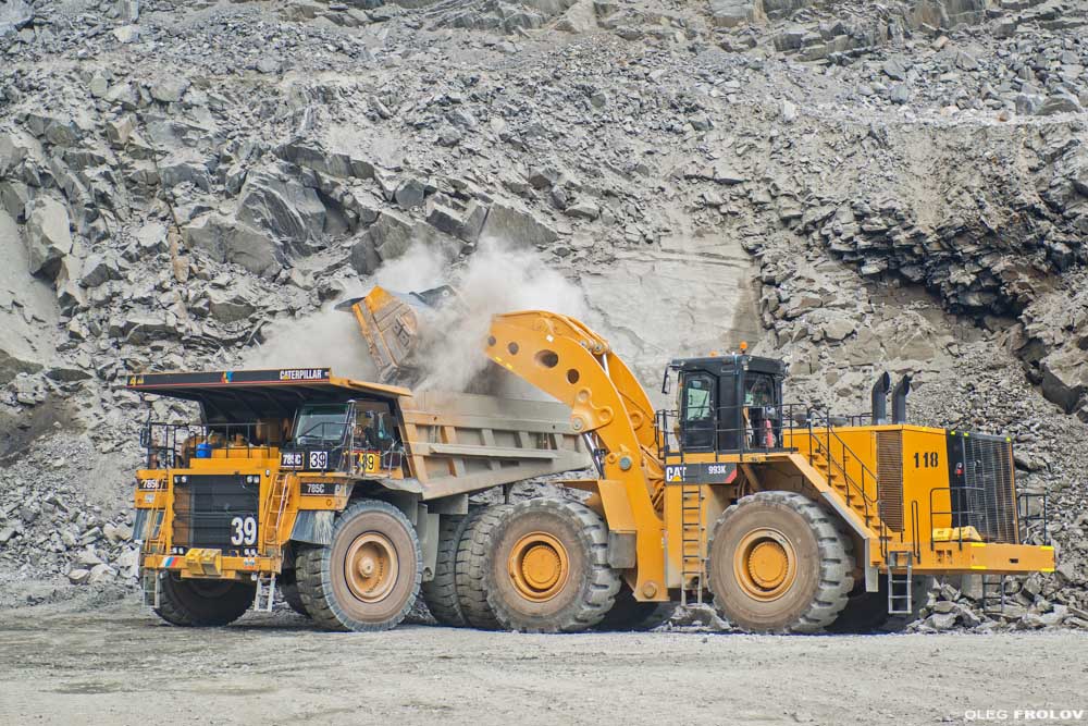 Рекламная съёмка карьерной техники CATERPILLAR, промышленная фотосъемка, Производство и автомобили, фотограф CATERPILLAR, съемка на карьере, промышленный фотограф Олег Фролов, фотосъемка автомобилей, промышленная аэросъемка, аэрофотосъемка, индустриальный фотограф, производственная съемка, аэровидеосъемка, рекламная съемка автомобилей, официальной фотограф автомобилей, CATERPILLAR на карьере, самосвалы на карьере, экскаваторы CAT на карьере, 