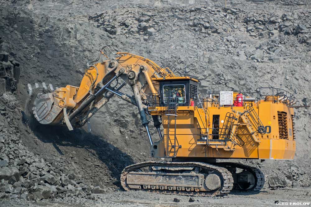 индустриальное фото, Рекламная съёмка карьерной техники CATERPILLAR, промышленная фотосъемка, Производство и автомобили, фотограф CATERPILLAR, съемка на карьере, промышленный фотограф Олег Фролов, фотосъемка автомобилей, промышленная аэросъемка, аэрофотосъемка, индустриальный фотограф, производственная съемка, аэровидеосъемка, рекламная съемка автомобилей, официальной фотограф автомобилей, CATERPILLAR на карьере, самосвалы на карьере, экскаваторы CAT на карьере, 