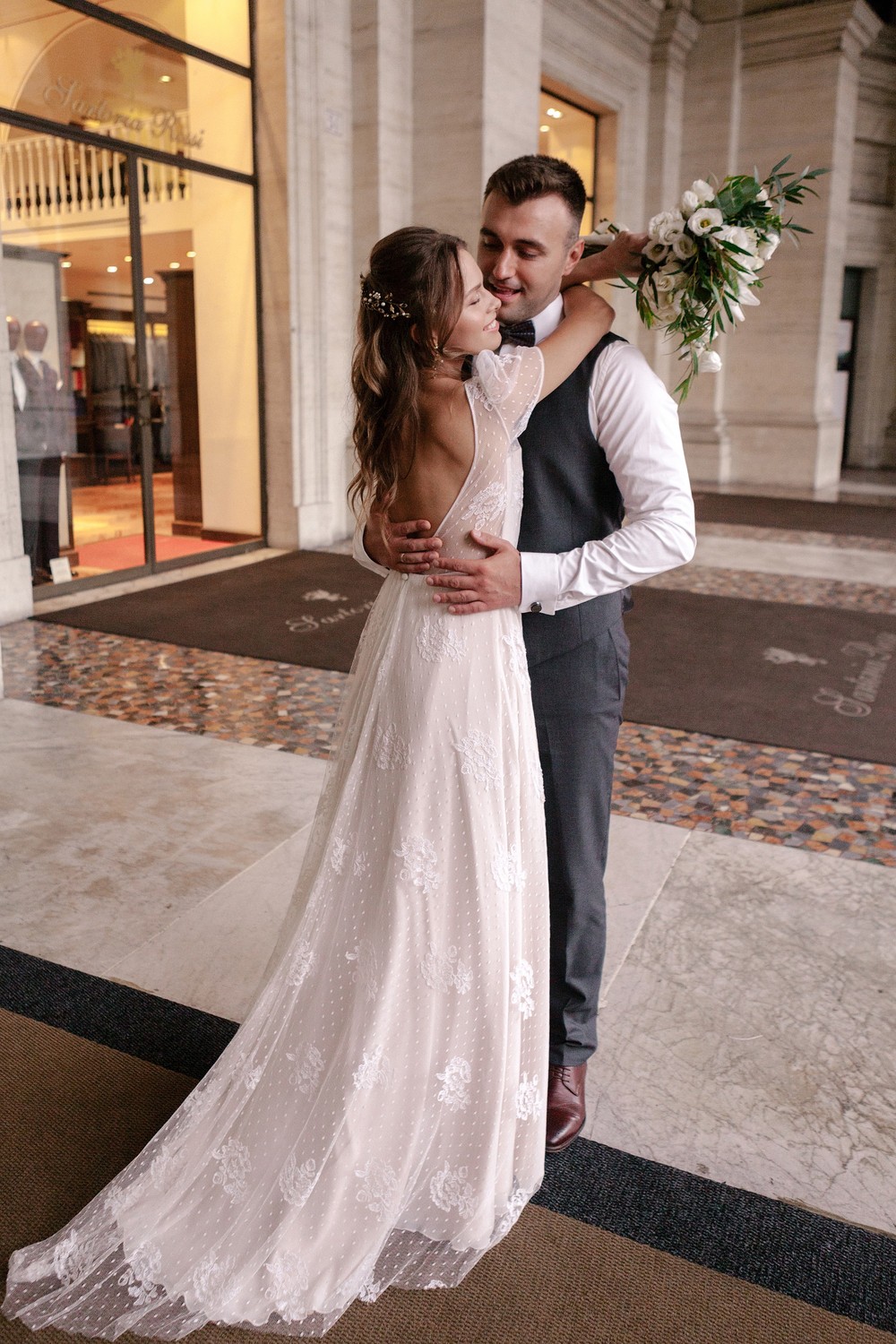 ELOPEMENT, ROME