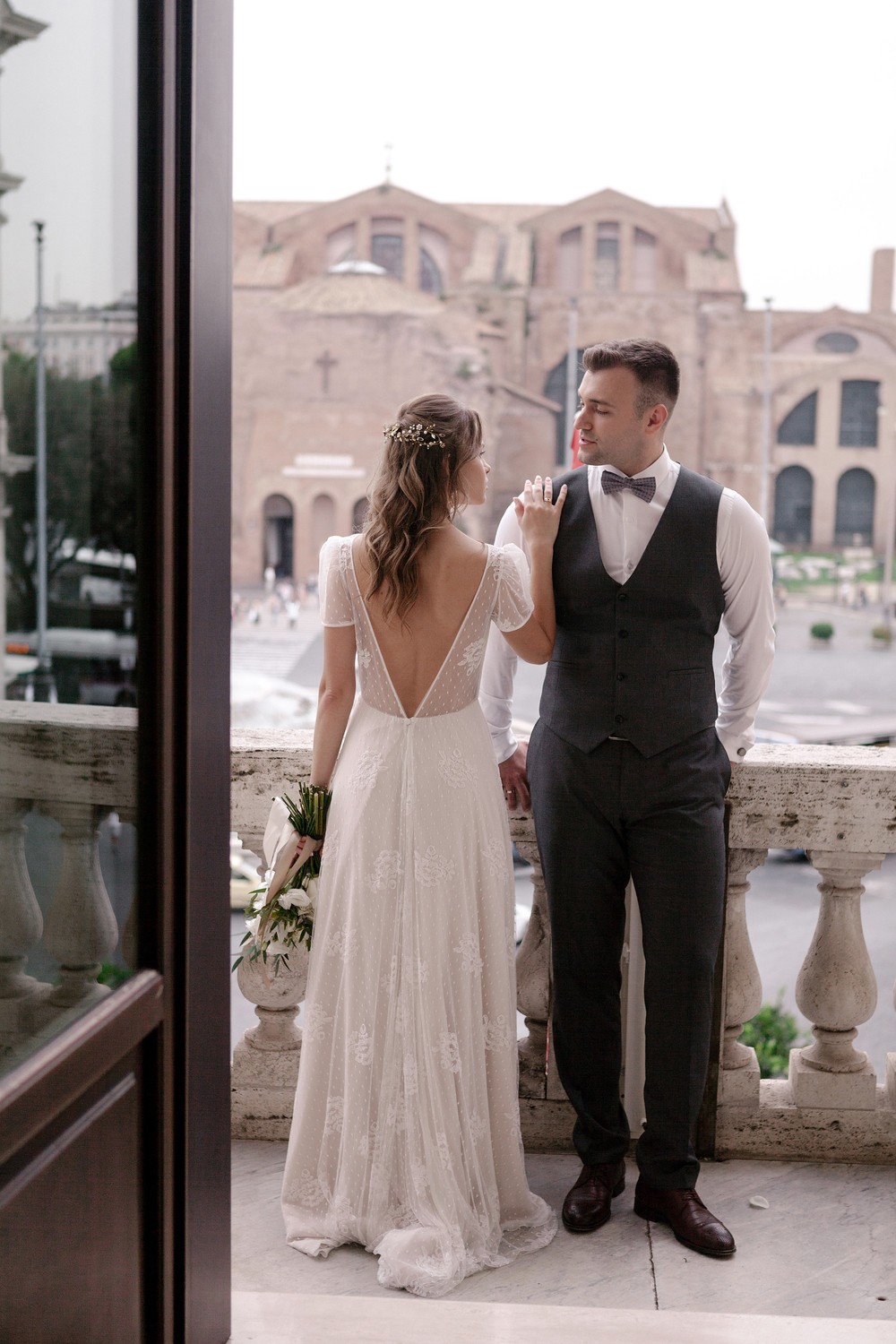 ELOPEMENT, ROME