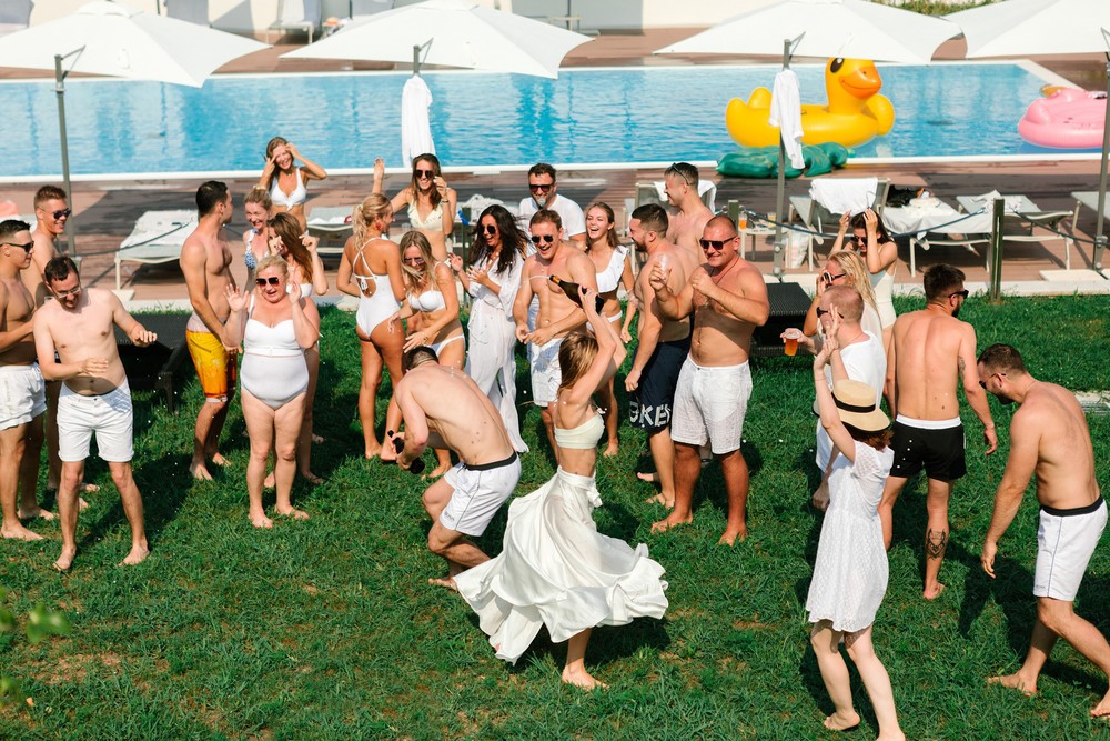 Post-wedding party, Como