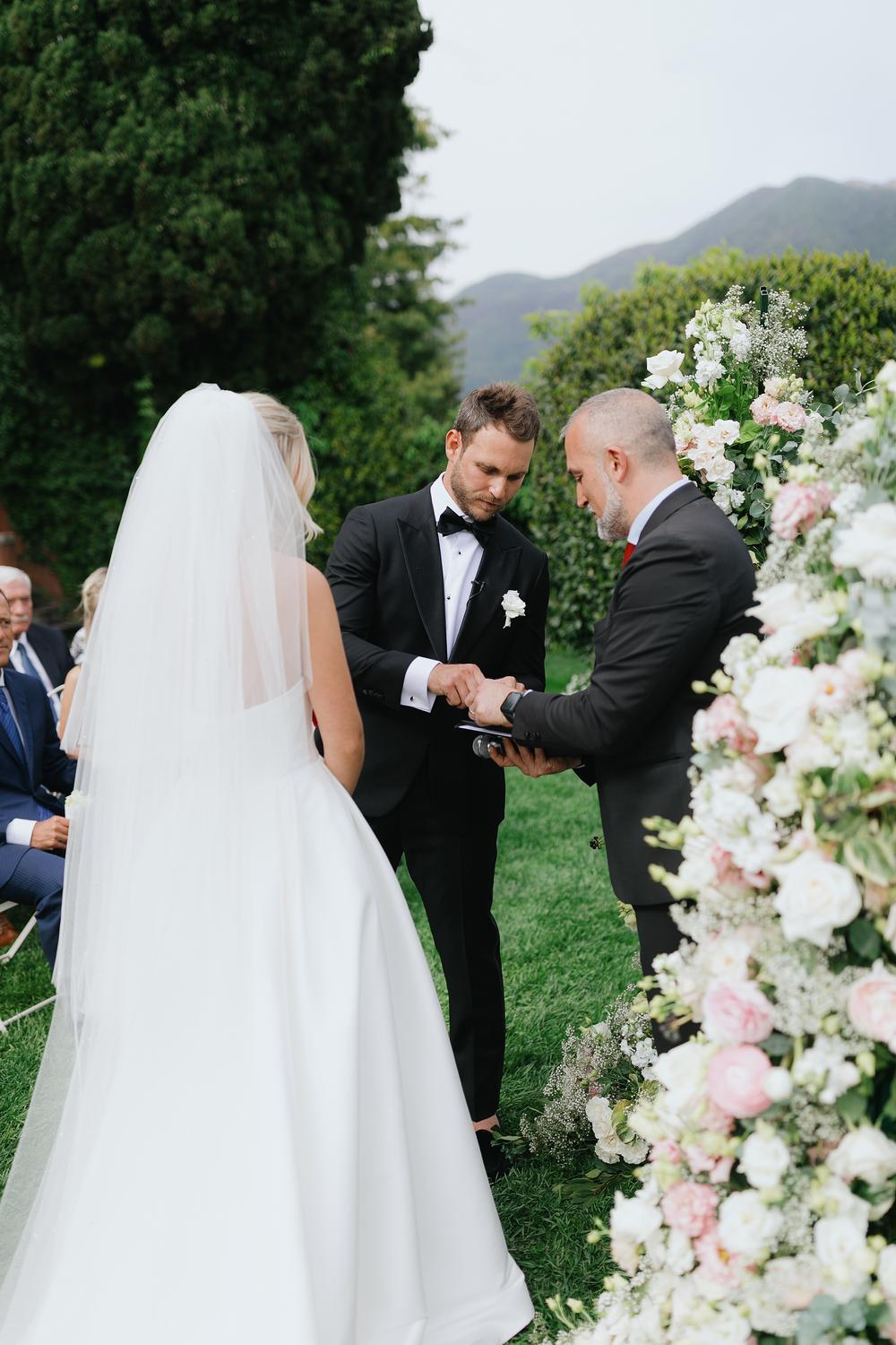 COMO, WEDDING
