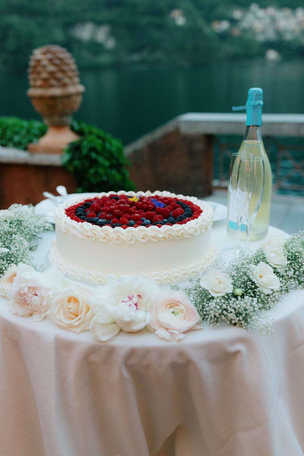COMO, WEDDING