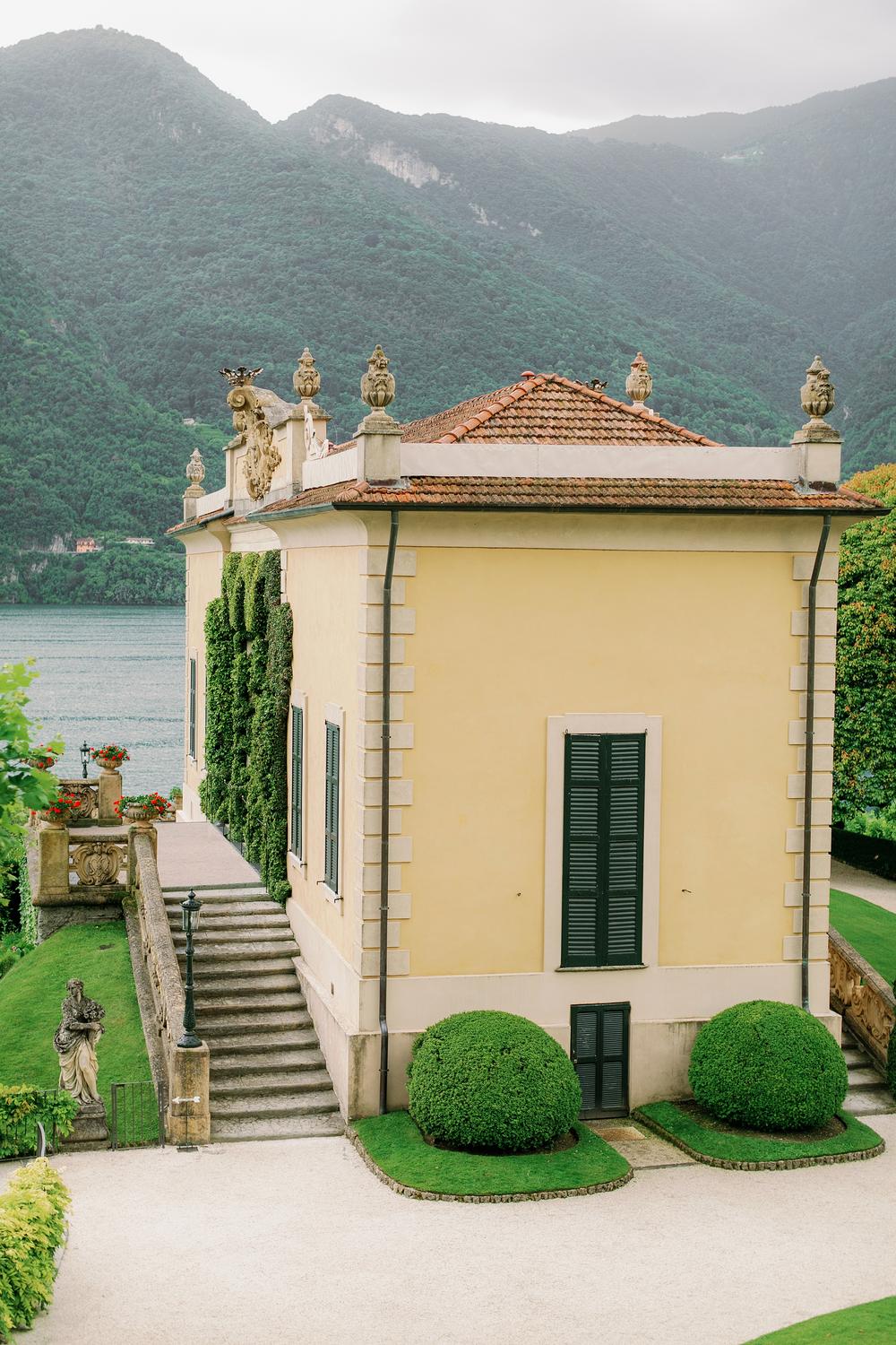 M & K Como,Italy