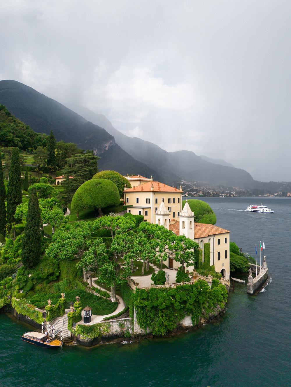 M & K Como,Italy
