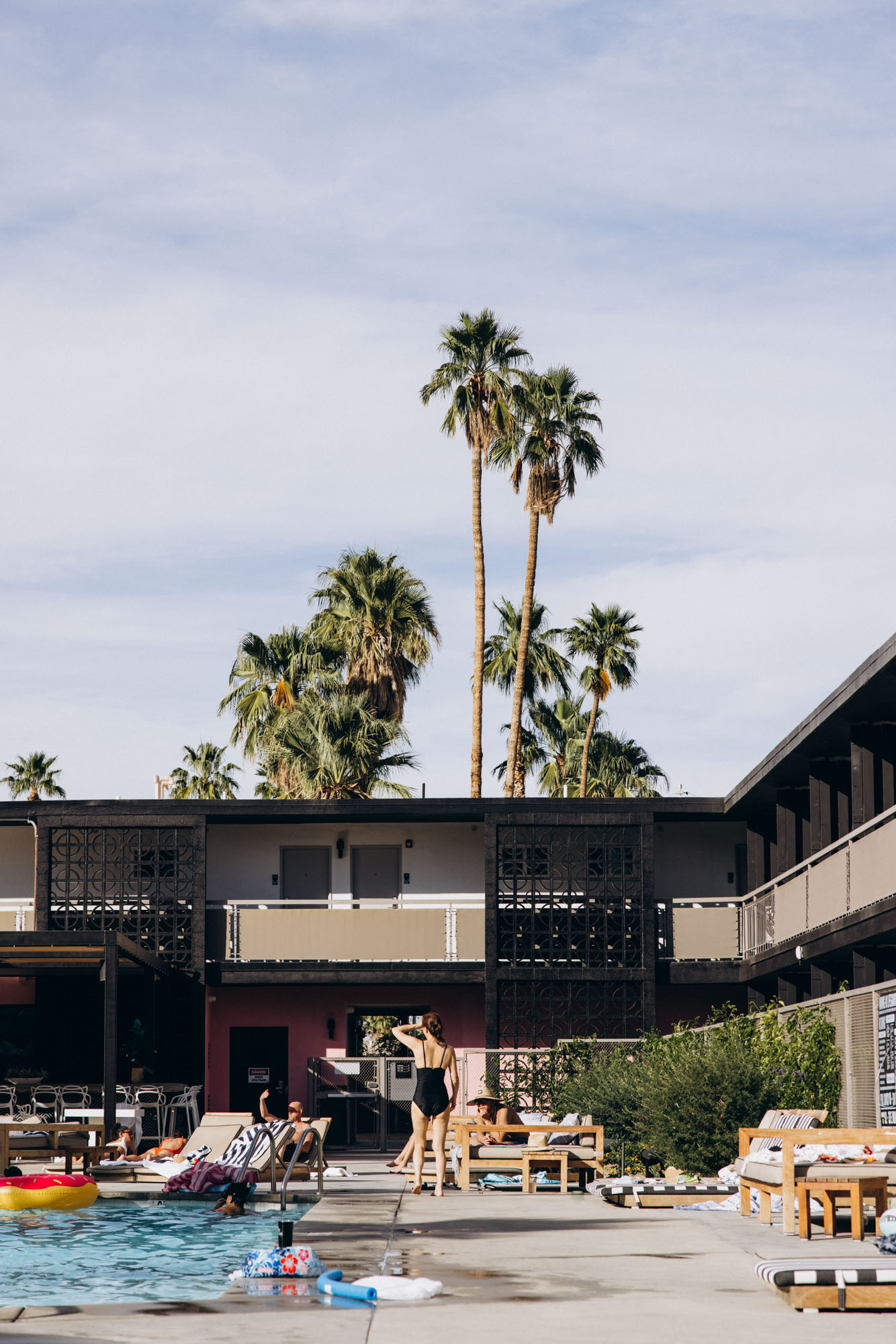 The V Palm Springs by Sonder, exterior 