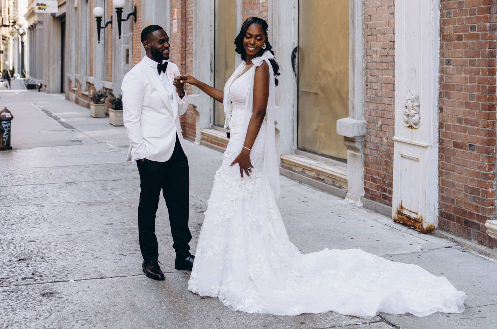 Luxury Wedding Photo & Video at the Current Chelsea Pier Sixty