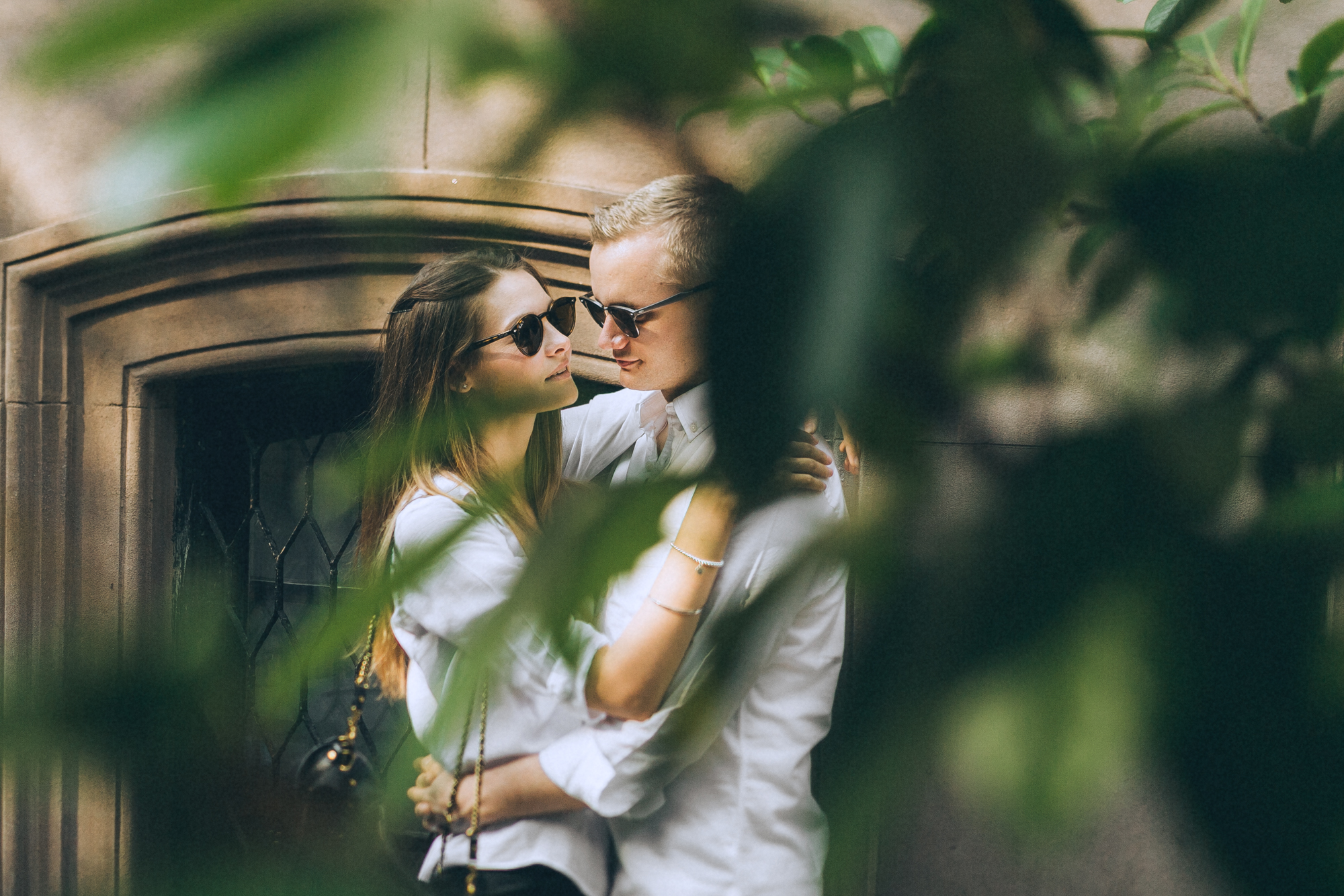 Portrait of the couple enjoying the moment, NYC portrait photo session, Brooklyn Promenade