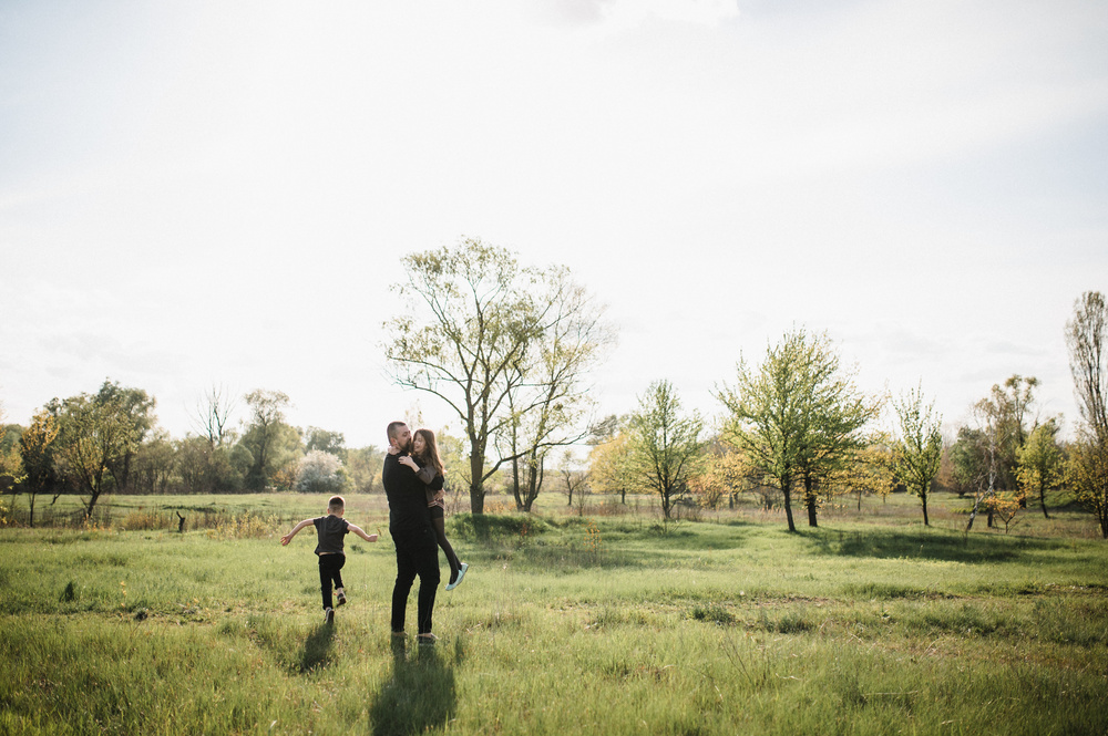 Sun. Wind. Family