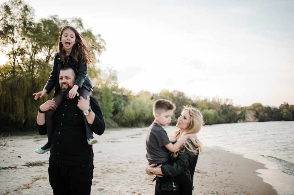 Sun. Wind. Family
