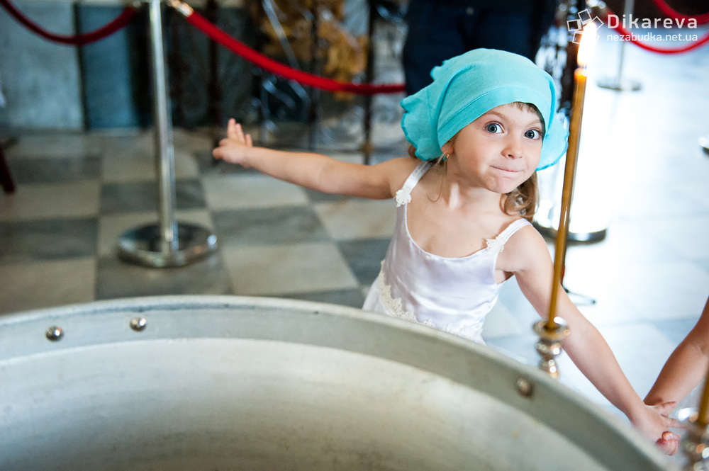 КРЕЩЕНИЕ ИВАНКИ