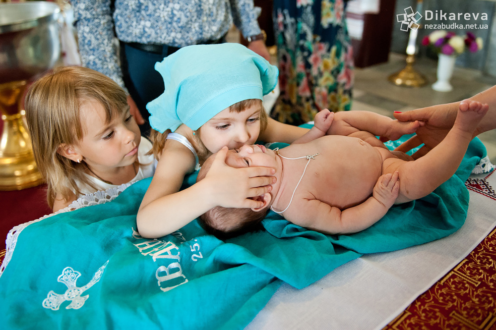 КРЕЩЕНИЕ ИВАНКИ