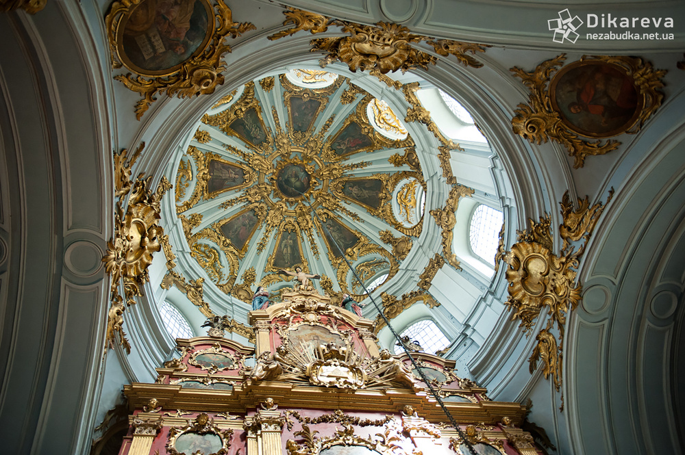 КРЕЩЕНИЕ ИВАНКИ