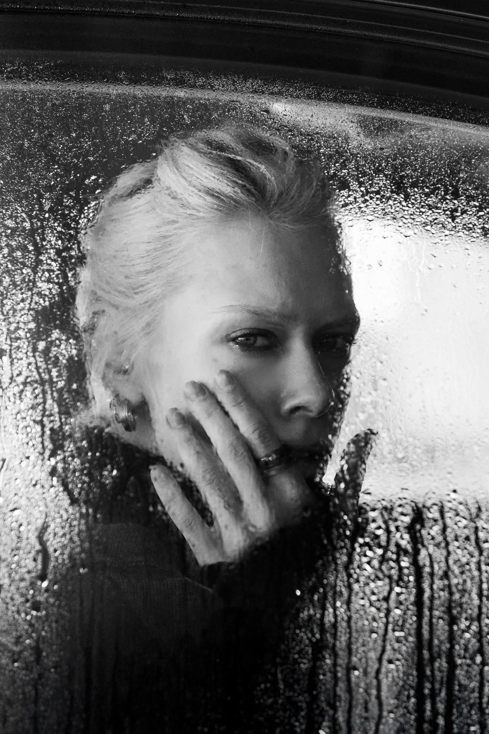 naise portree foto art kunst dramaatiline