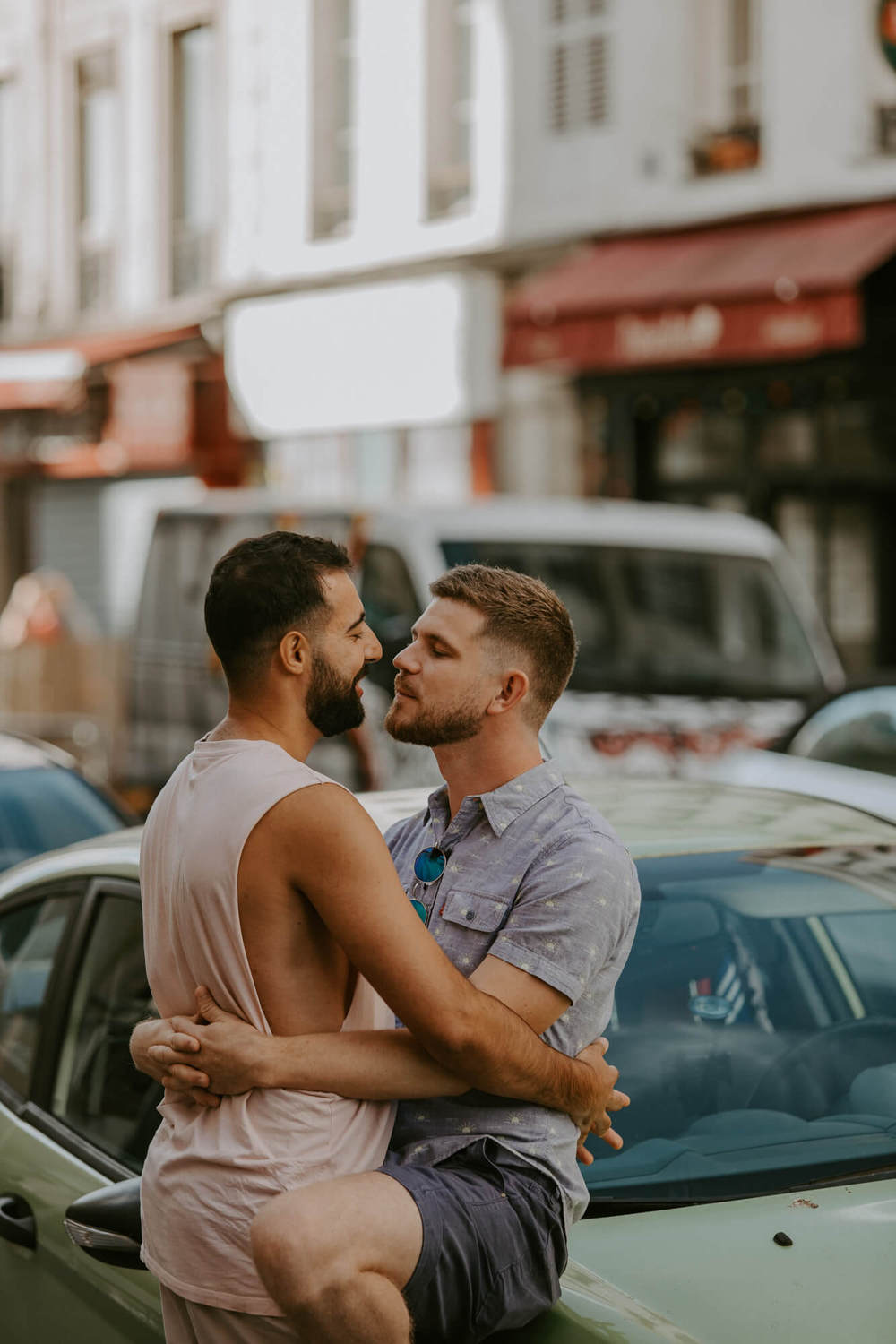 Gay friendly photographer in Paris | LGBT elopements