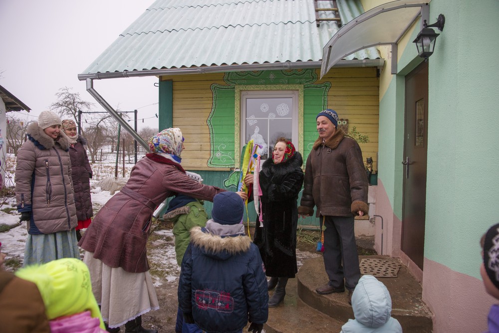 Празднование Новолетия. 25 декабря. Детский праздник и колядные вечорки.