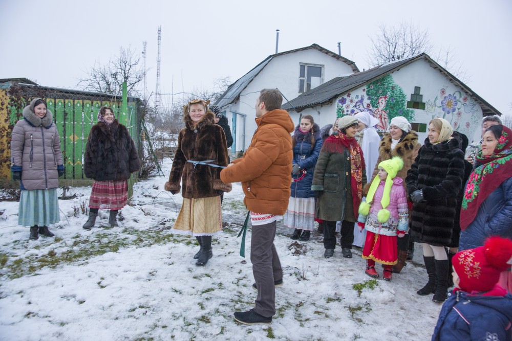 Празднование Новолетия. 25 декабря. Детский праздник и колядные вечорки.