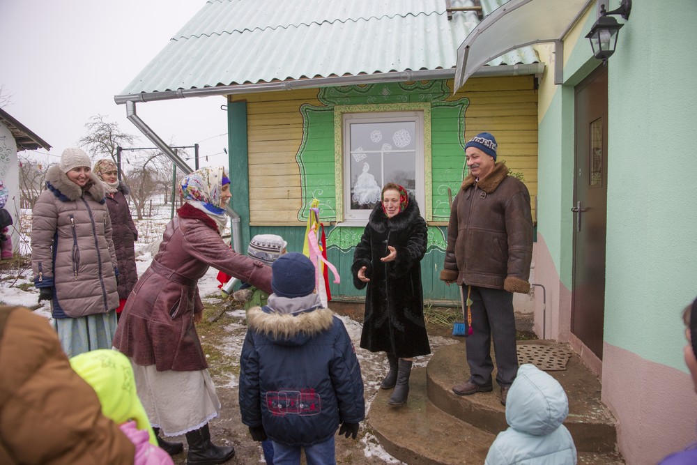 Празднование Новолетия. 25 декабря. Детский праздник и колядные вечорки.
