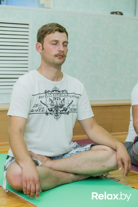 Занятия йогой